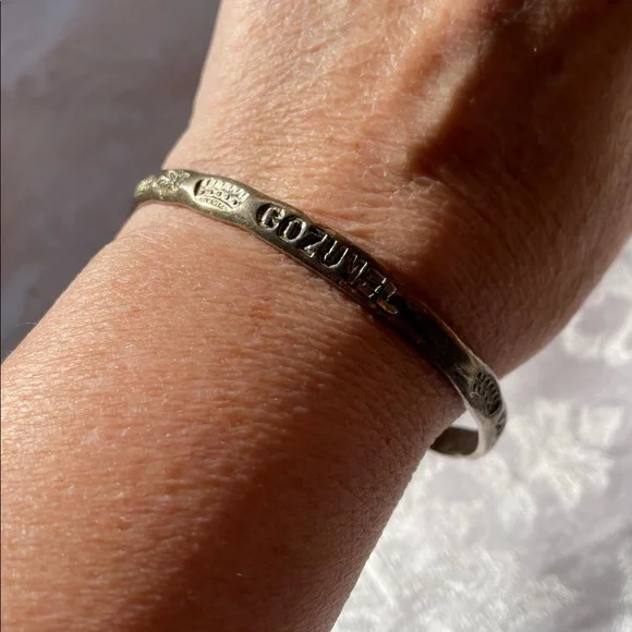 Vintage sterling silver Cozumel Bangle Bracelet - Picture 6 of 6